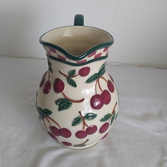 New Debco Pottery "Cherries" cherry Pitcher - Picture 4 of 7